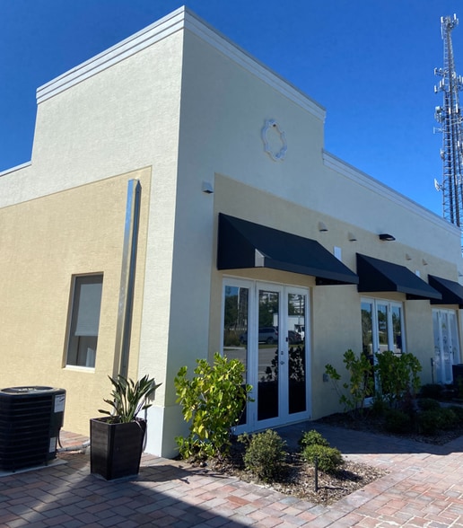 More Photos Of 7755 SW Ellipse Way, Stuart Unknown For Lease