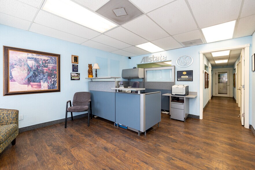 More Photos Of 116 S 1st St, Williams Office For Sale