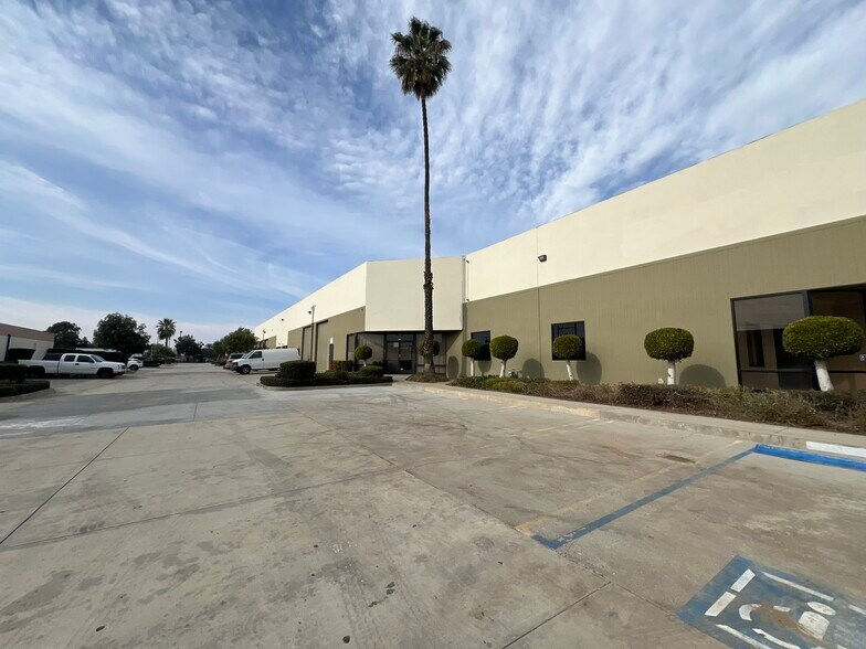 More Photos Of 4455-4487 Rowland Ave, El Monte Warehouse For Lease