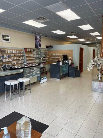 More Photos Of 715 Massachusetts Ave, Arlington Storefront Retail Office For Lease