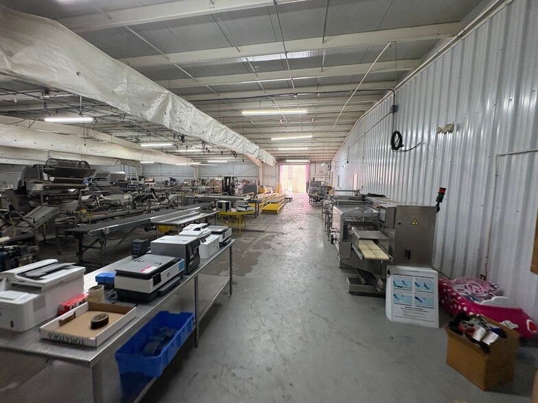 More Photos Of 11375 US-701 Hwy, Elizabethtown Refrigeration Cold Storage For Sale
