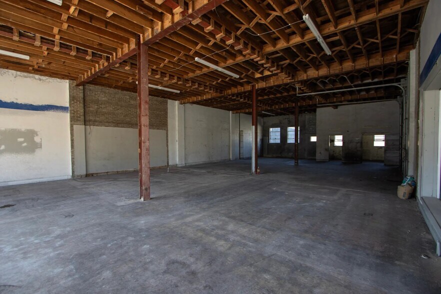 More Photos Of 1531 Taylor St, Columbia Auto Repair For Lease