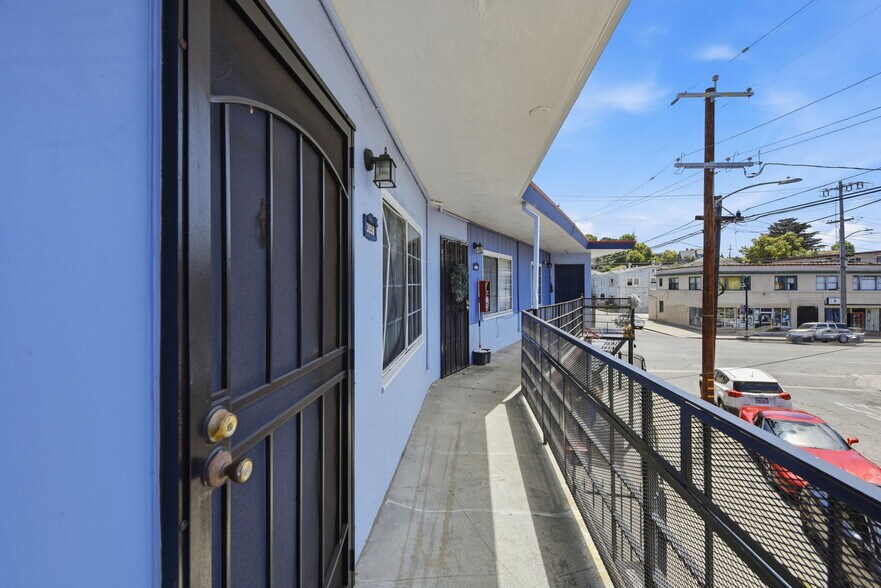 More Photos Of 3050-3058 Davis St, Oakland Apartments For Sale
