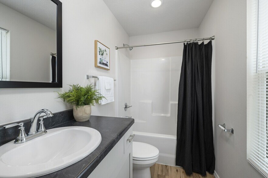 More Photos Of 1234 S Choctaw Rd, Republic Apartments For Sale