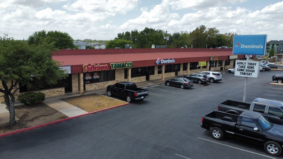 More Photos Of 1931 E Oltorf St, Austin Storefront For Sale