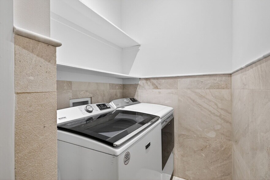 More Photos Of 3820 Via Del Rey, Bonita Springs Medical For Sale