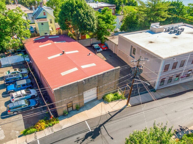 More Photos Of 50-52 Main st, Nyack Flex For Sale