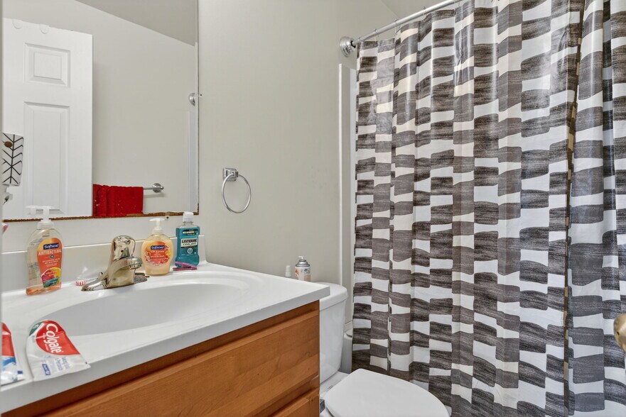 More Photos Of 196 Stone House Ln, Columbia Apartments For Sale