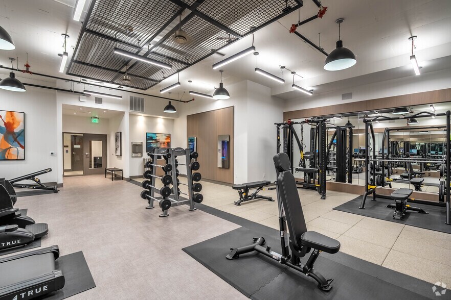 More Photos Of 110 Roy St, Seattle Apartments For Lease