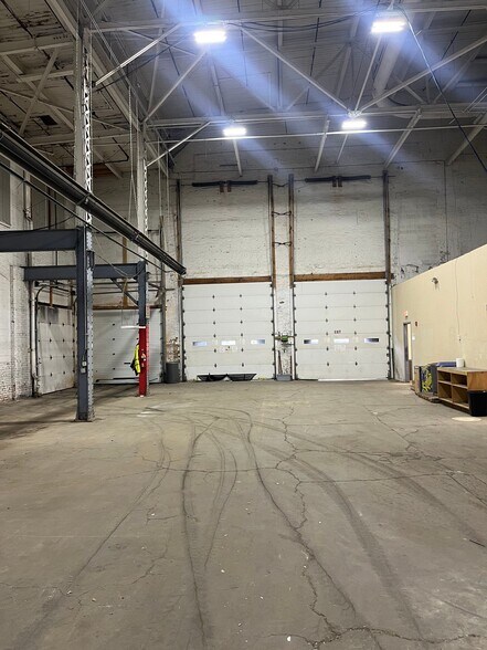 More Photos Of 801-803 West Ave, Rochester Light Manufacturing For Lease