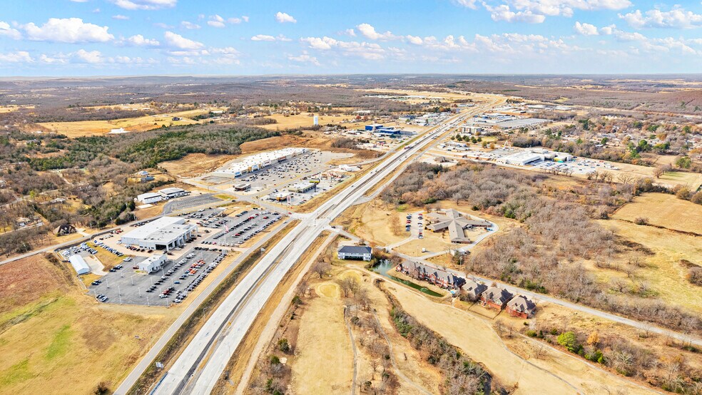 More Photos Of 1075 George Nigh Expy, Mcalester Land For Sale