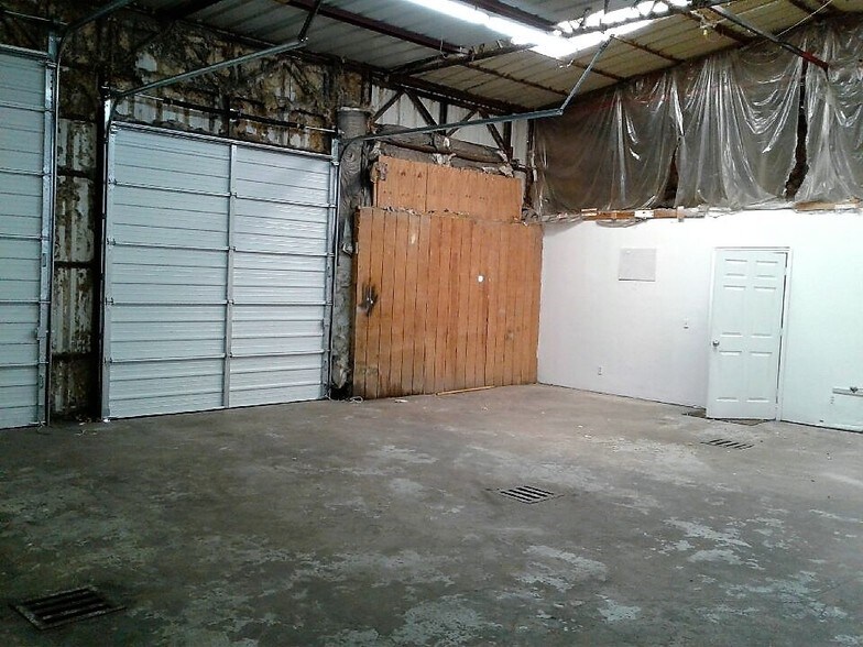 More Photos Of 14401 N Lincoln Blvd, Edmond Warehouse For Lease