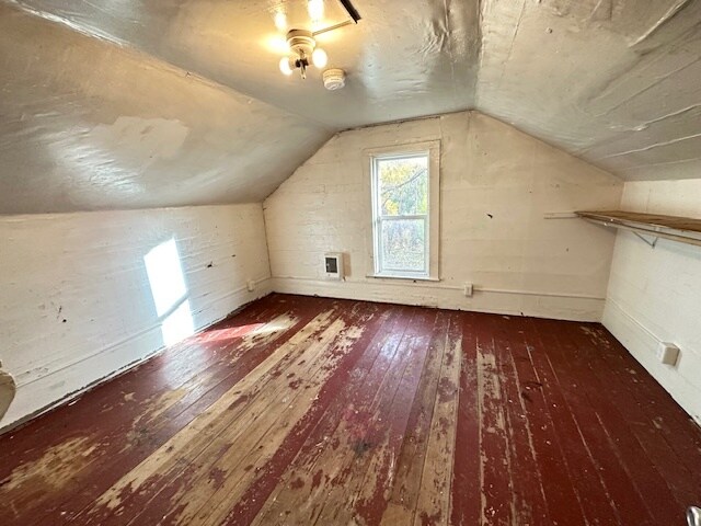 More Photos Of 1215 S Harrison St, Moscow Flex For Sale