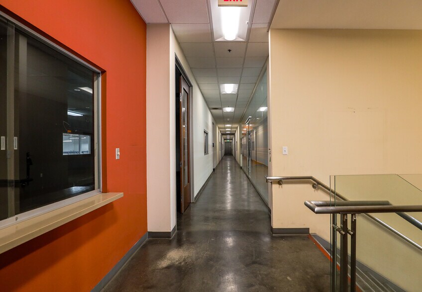 More Photos Of 1807 E 48th Pl, Los Angeles Warehouse For Lease