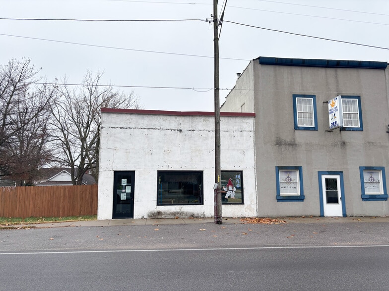 Primary Photo Of 112 E Jackson St, Willard General Retail For Sale