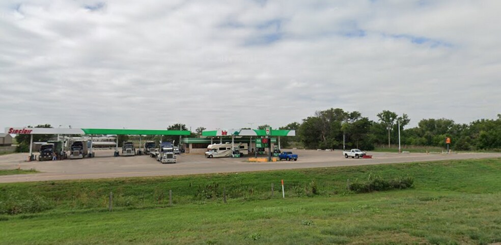 Primary Photo Of 100 Frontage rd, Big Springs Truck Stop For Sale