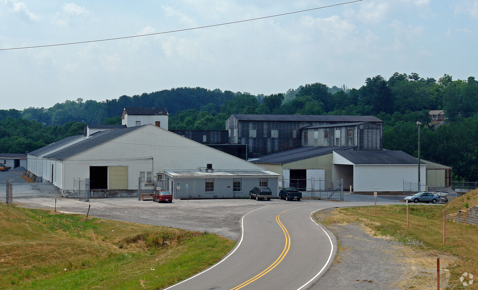 Primary Photo Of 136 Alexis Dr, Bristol Warehouse For Sale