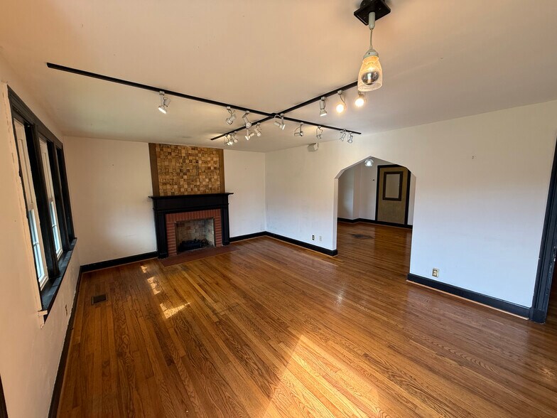 More Photos Of 2624 Old Lebanon Pike, Nashville Freestanding For Lease