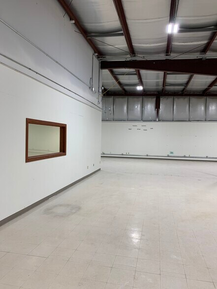 More Photos Of 3001 Ramada Way, Green Bay Warehouse For Lease
