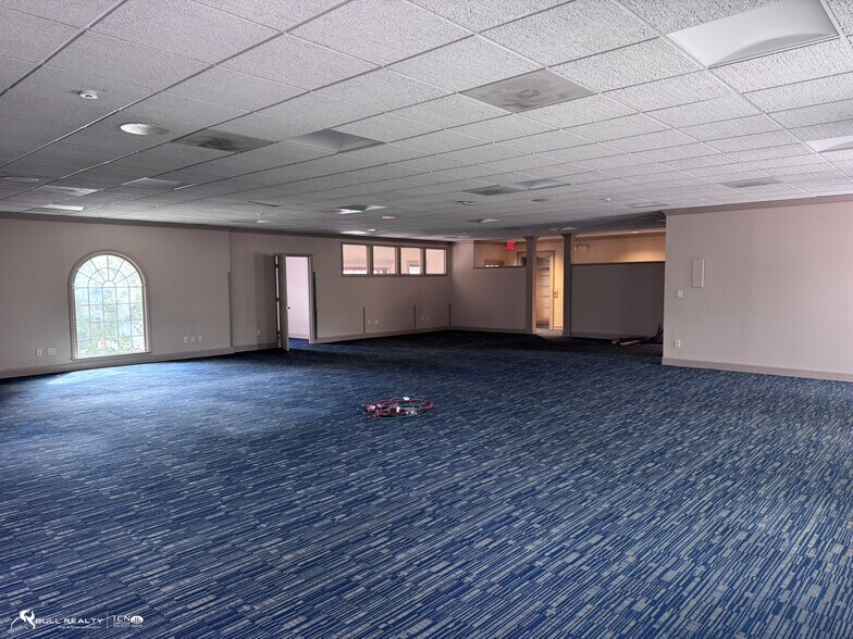 More Photos Of 3495 Holcomb Bridge Rd, Peachtree Corners Office For Sale