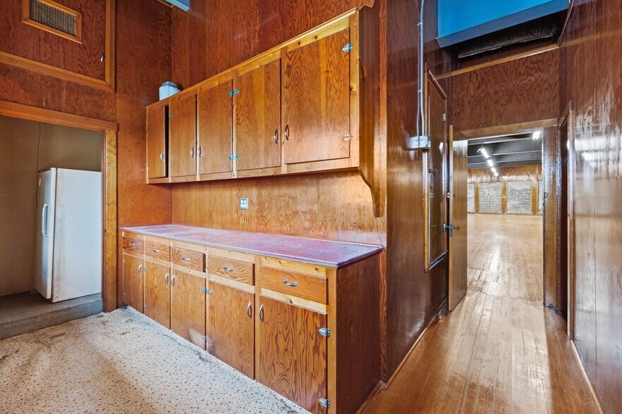 More Photos Of 1637 Acushnet Ave, New Bedford Freestanding For Sale