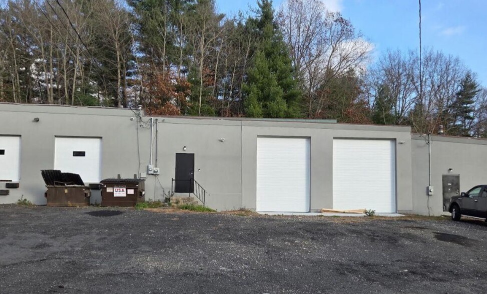 More Photos Of 137 Tosun Rd, Wolcott Warehouse For Lease