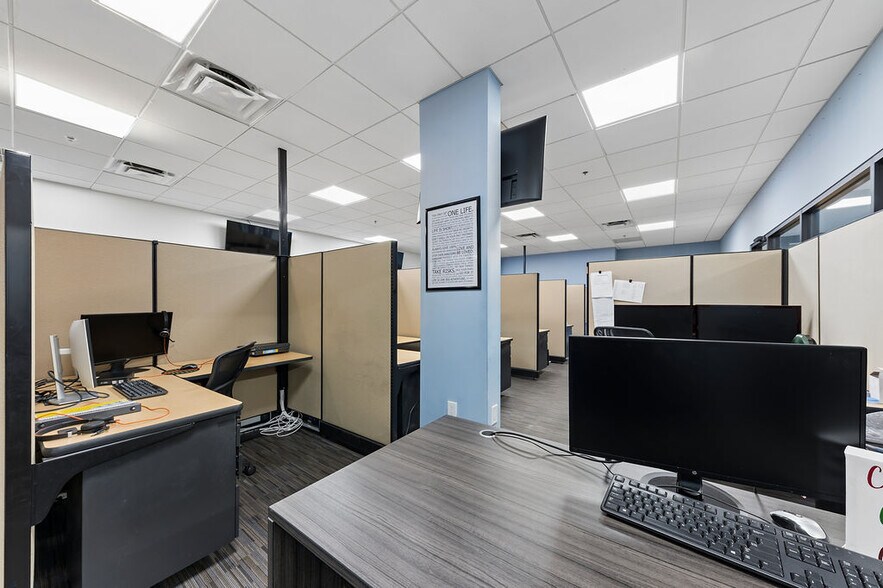 More Photos Of 1590 S Congress Ave, West Palm Beach Medical For Sale