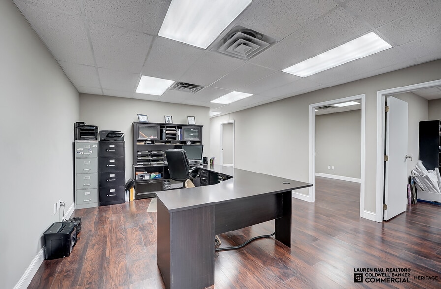 More Photos Of 400-460 Fame Rd, Dayton Light Distribution For Lease