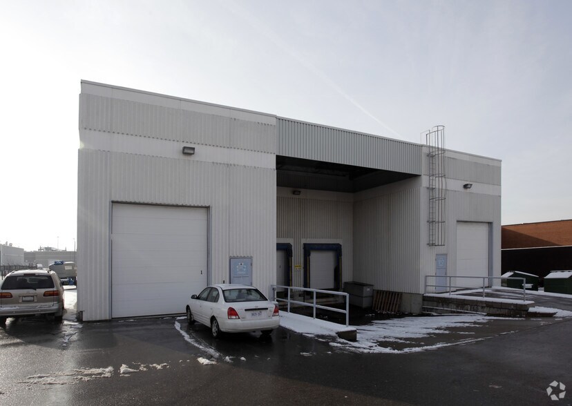 More Photos Of 144 Sharer Rd, Vaughan Warehouse For Lease