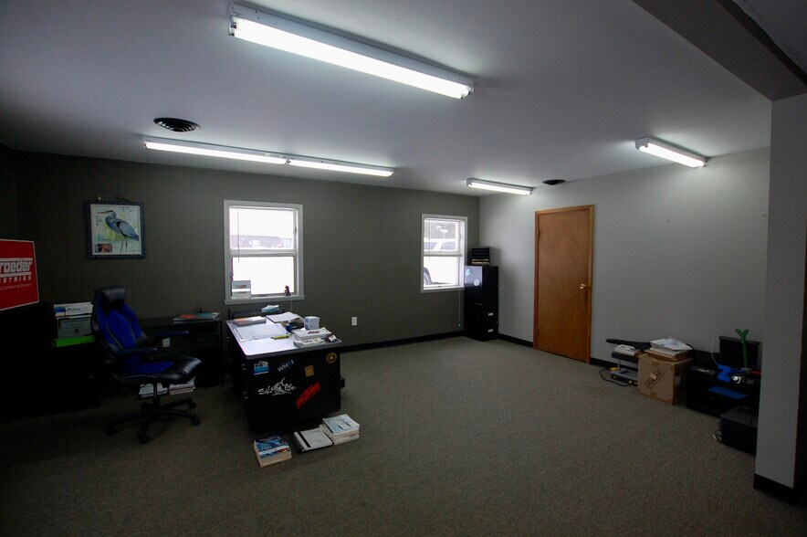 More Photos Of 35 Anderson Ave, Falconer Flex For Sale