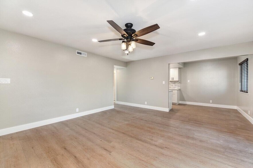 More Photos Of 5372 Garfield Ave, Sacramento Apartments For Sale
