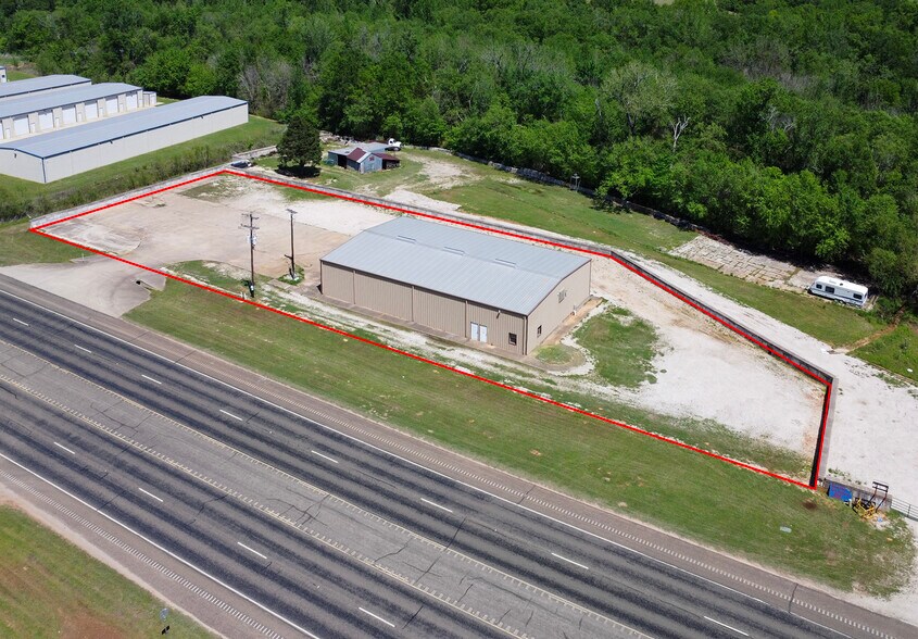 More Photos Of 15503 TX-110, Whitehouse Warehouse For Lease