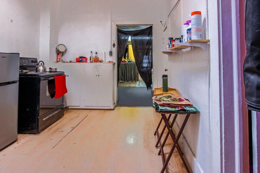 More Photos Of 518 Main St, Walsenburg Storefront Retail Residential For Sale