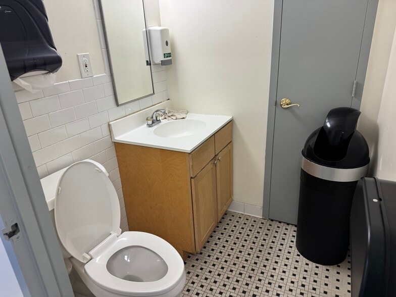 More Photos Of 1787 Madison Ave, New York Apartments For Lease