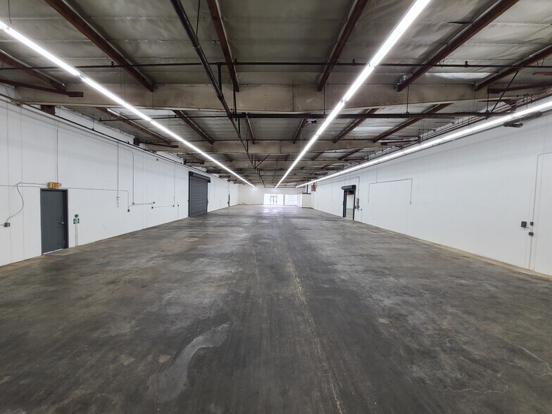More Photos Of 141 E 157th St, Gardena Warehouse For Lease