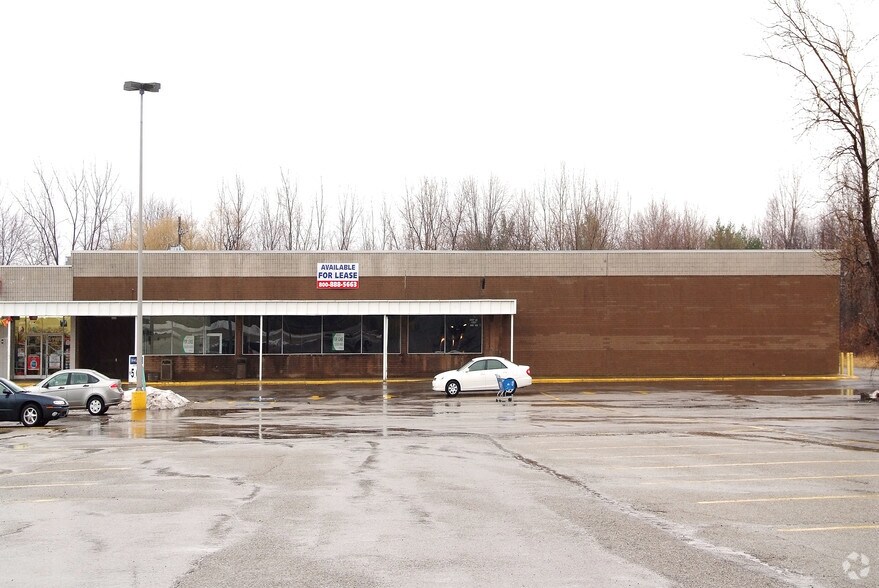Primary Photo Of 34900 Center Ridge Rd, North Ridgeville Restaurant For Sale