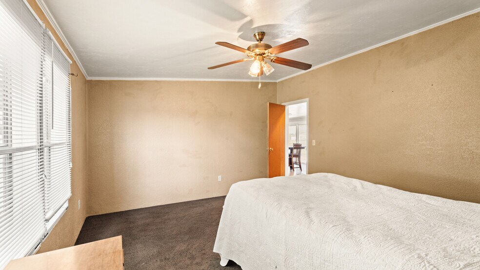 More Photos Of 20500 N 2810 Rd, Kingfisher Lodge Meeting Hall For Sale
