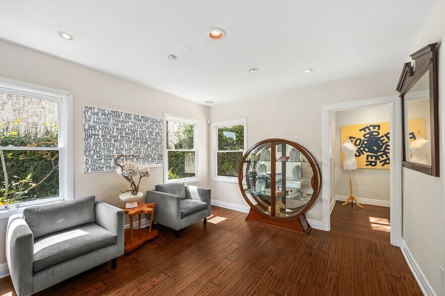 More Photos Of 1111 N Crescent Heights Blvd, West Hollywood General Retail For Sale