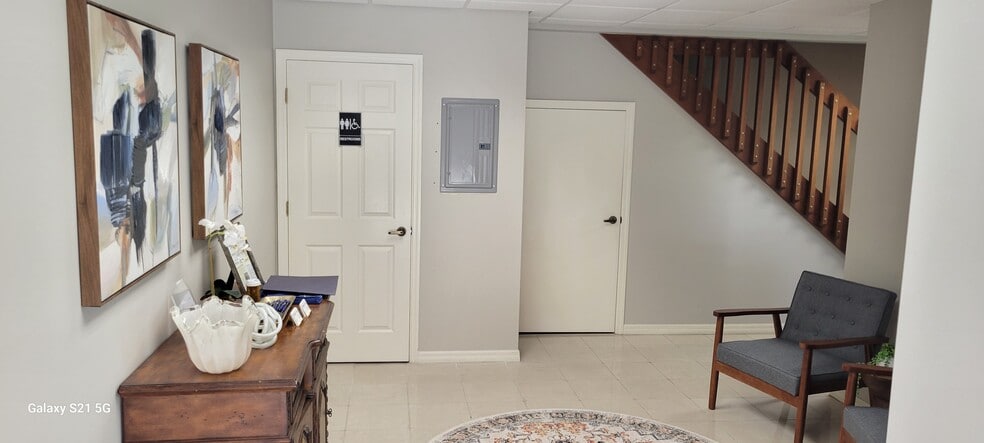 More Photos Of 505 Deltona Blvd, Deltona Medical For Lease