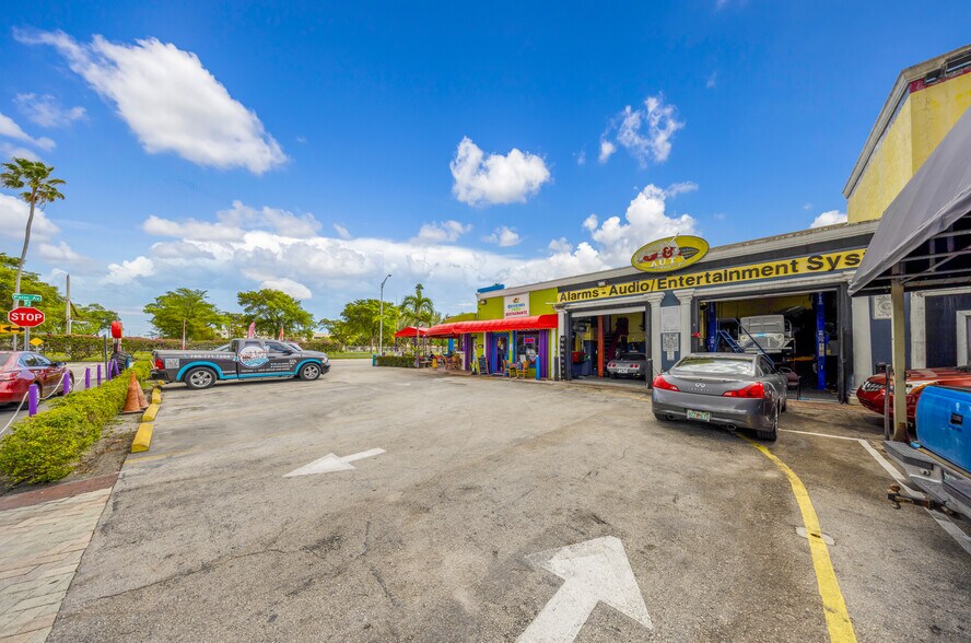 More Photos Of 2692 Palm Ave, Hialeah Auto Repair For Sale