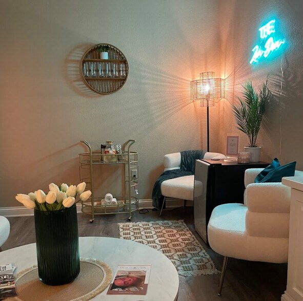 More Photos Of 1003-1005 Washington St, Grafton Storefront Retail Office For Lease