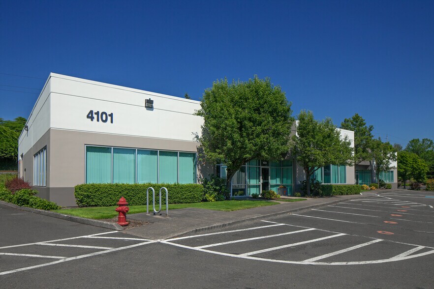 More Photos Of 4103 SE International Way, Milwaukie Unknown For Lease