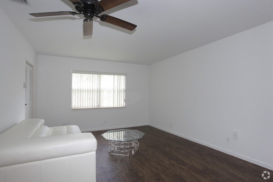 More Photos Of 1422 NW 2nd St, Fort Lauderdale Apartments For Sale