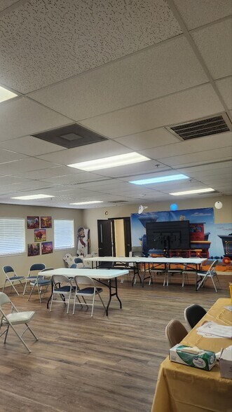 More Photos Of 8101 Senate St, Houston Religious Facility For Lease