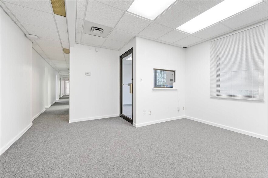 More Photos Of 616 NW 1st St, Richmond Industrial For Sale