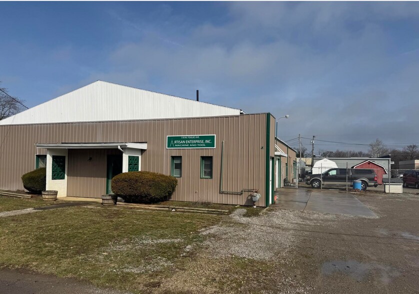 Primary Photo Of 518 W Foulke Ave, Findlay Light Manufacturing For Sale