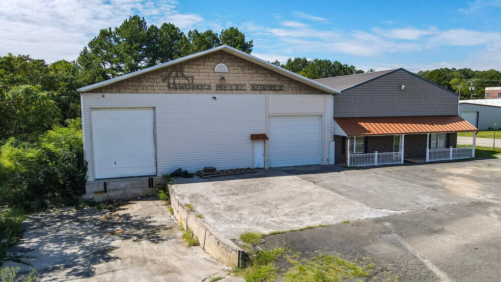 More Photos Of 5534/5546 Waterlevel Hwy, Cleveland Light Distribution For Sale