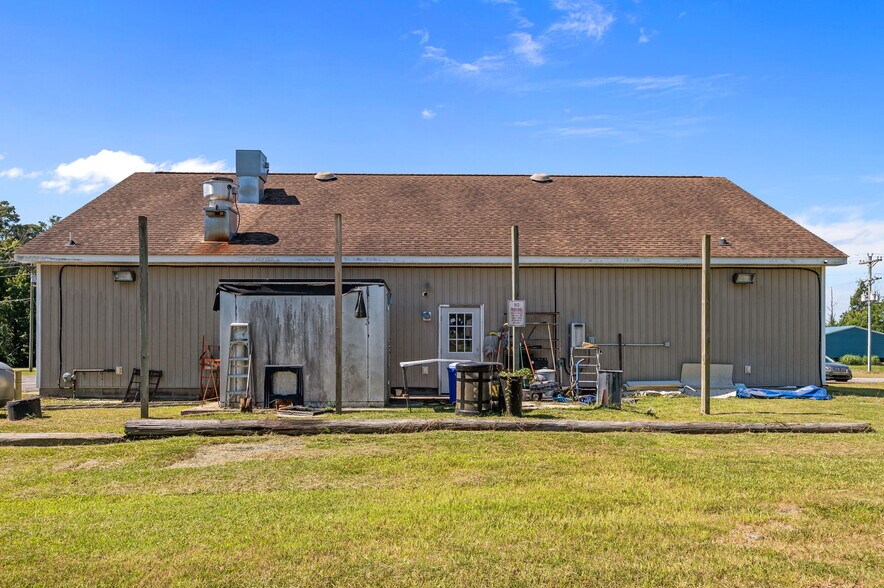 More Photos Of 39365 US Highway 264 E, Belhaven General Retail For Sale