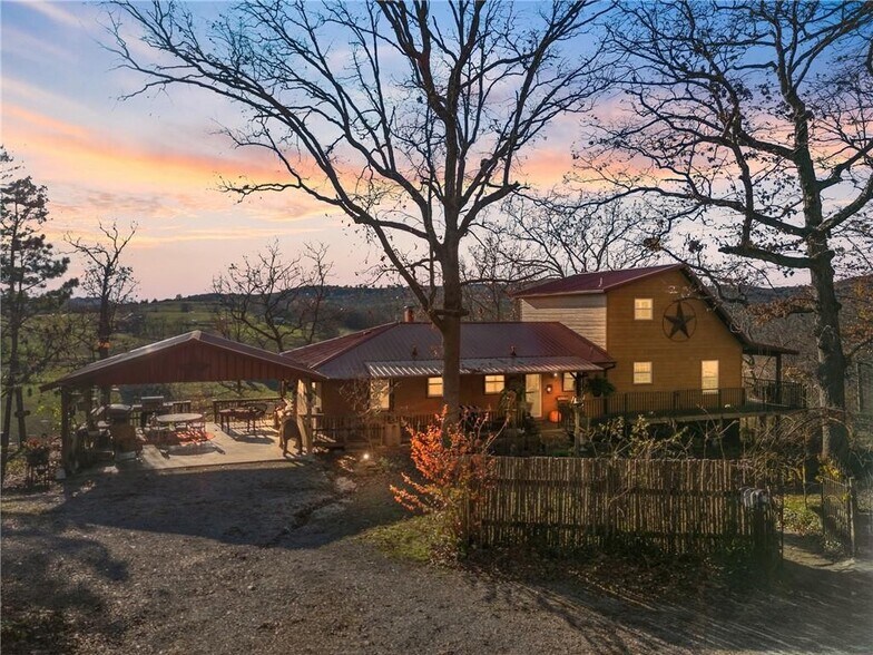 More Photos Of 1387 County Road 306, Berryville Hospitality For Sale