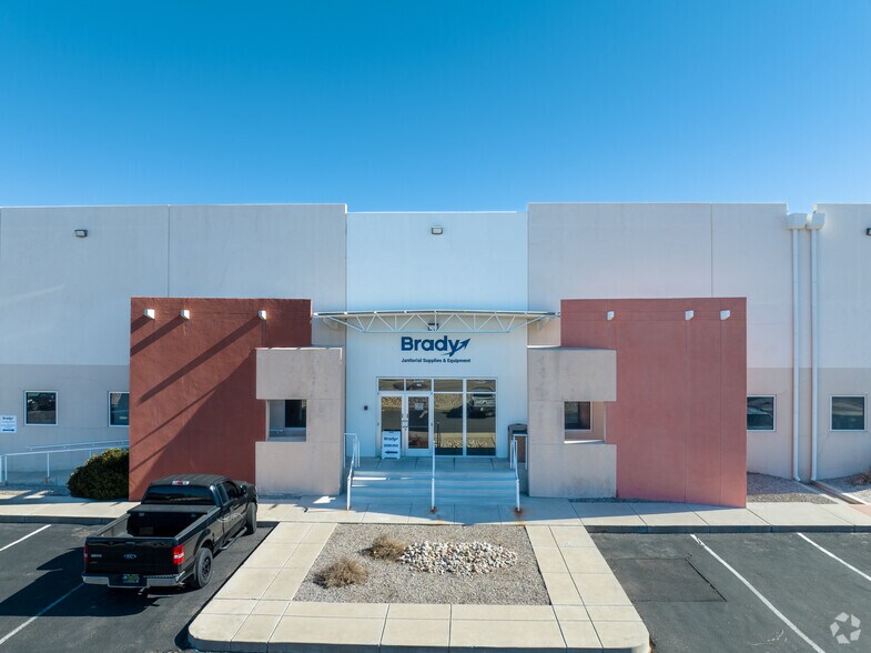 More Photos Of 8600 San Mateo Blvd NE, Albuquerque Warehouse For Lease